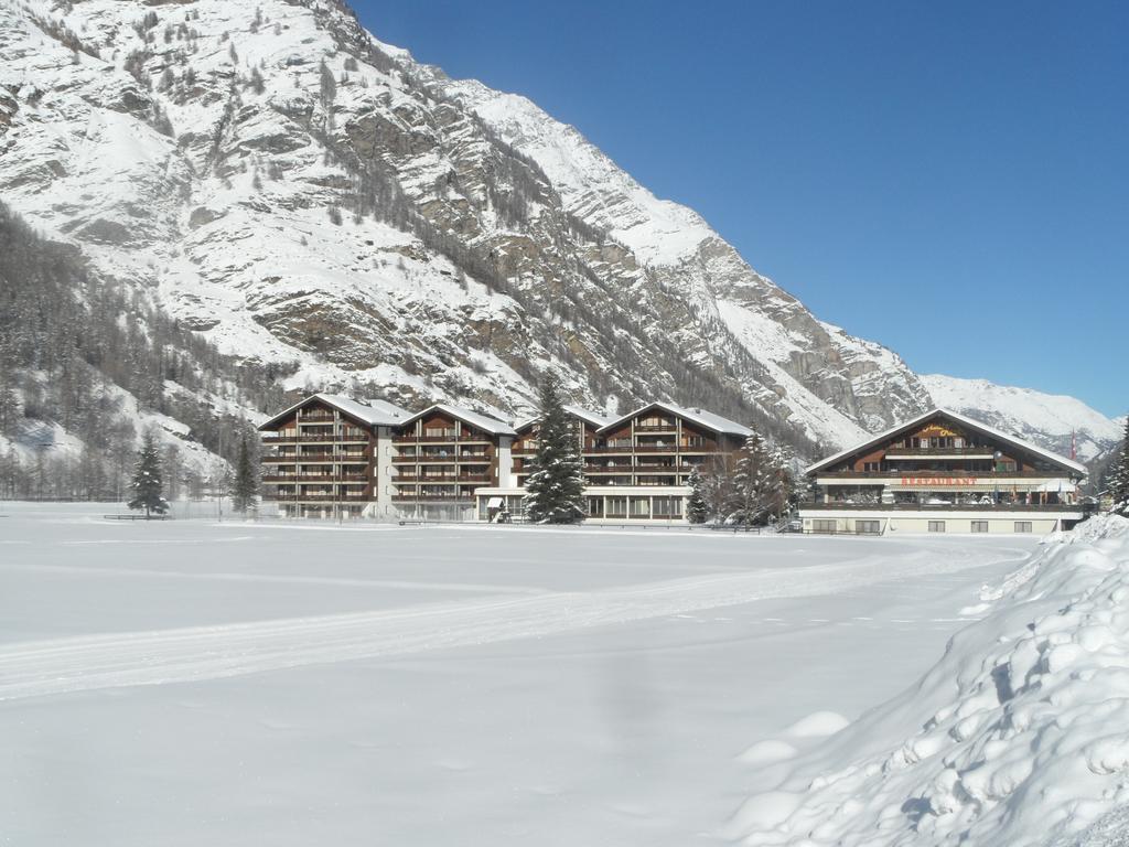 Appartements Monte Rosa Täsch Exterior foto